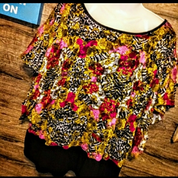 Cato Top Size 26/28W Dolman Floral Zebra Print - Picture 5 of 10